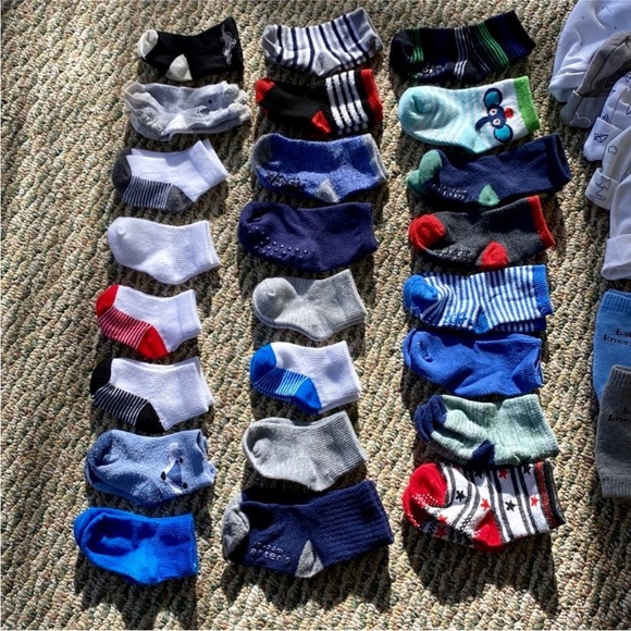 Misc 24 pair of sock and more! - Picture 4 of 5